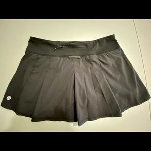 Lululemon running skort skirt